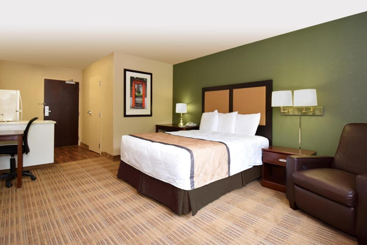 Mainstay Suites Chicago Hillside Eksteriør bilde