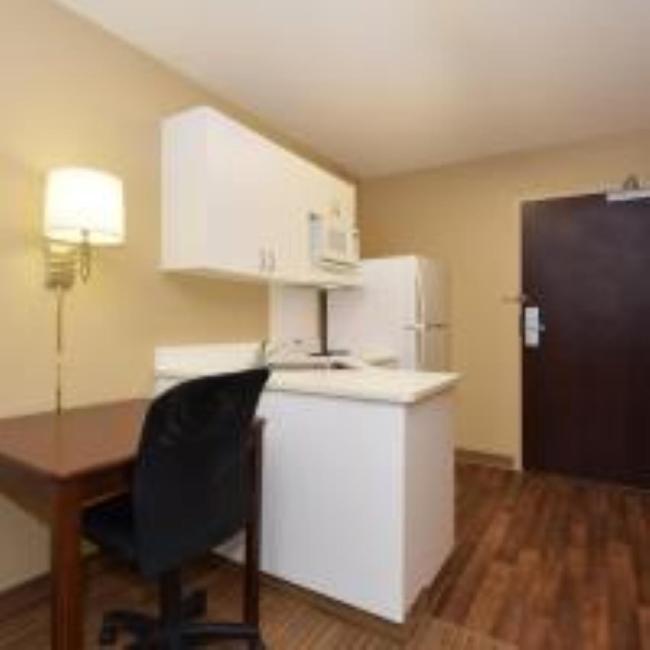 Mainstay Suites Chicago Hillside Eksteriør bilde