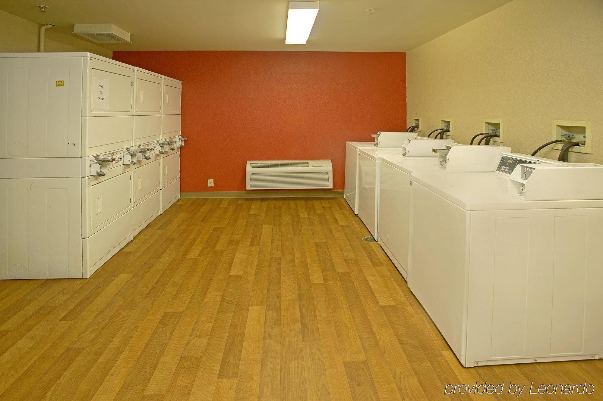 Mainstay Suites Chicago Hillside Fasiliteter bilde