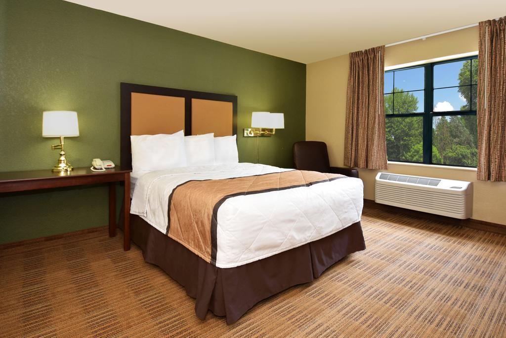 Mainstay Suites Chicago Hillside Eksteriør bilde