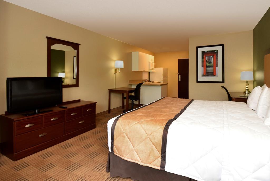 Mainstay Suites Chicago Hillside Eksteriør bilde