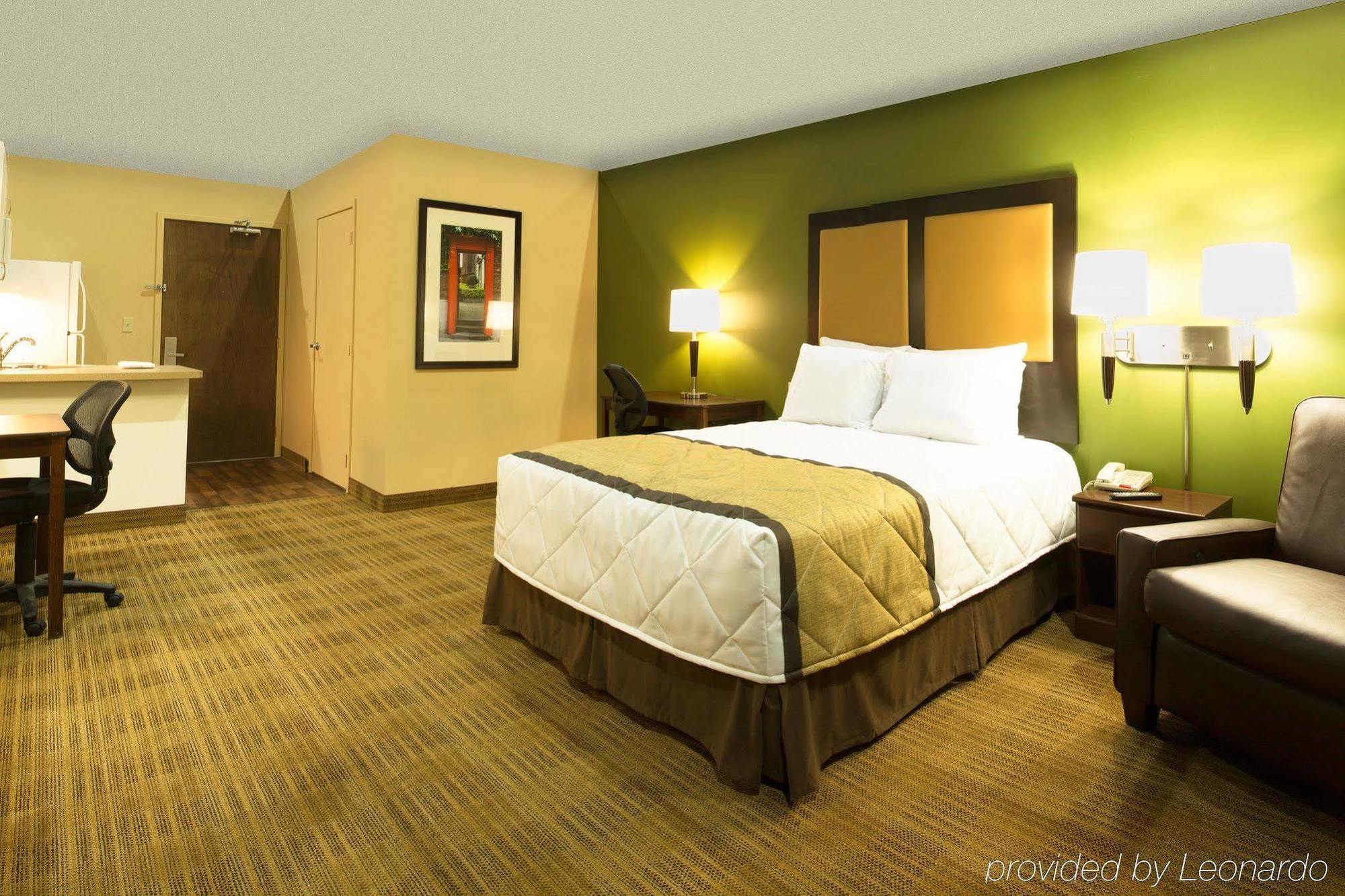 Mainstay Suites Chicago Hillside Eksteriør bilde