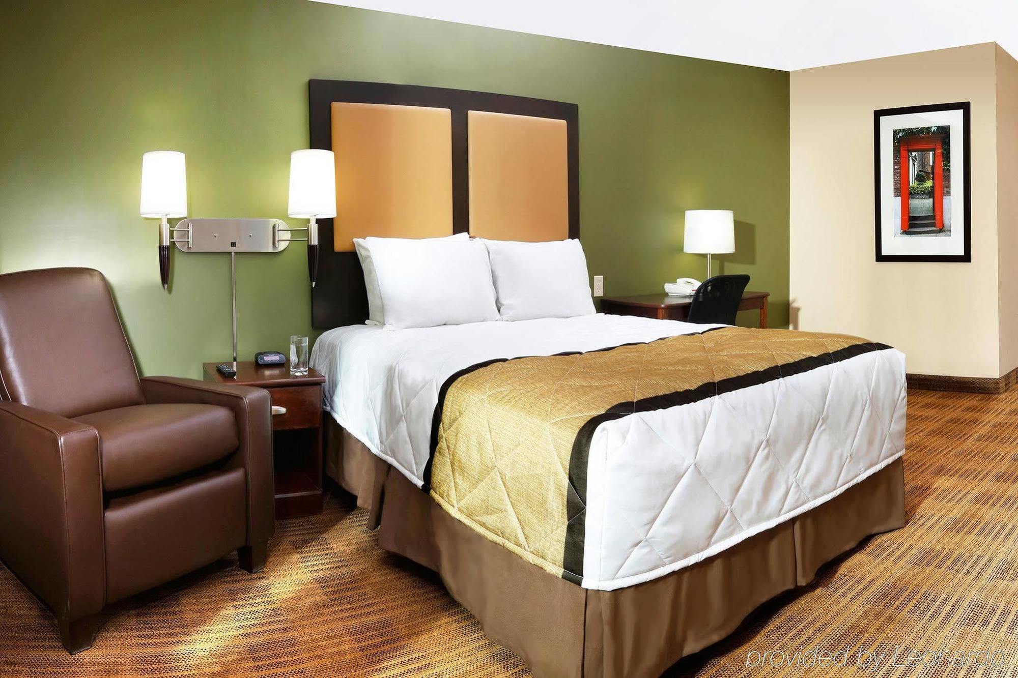 Mainstay Suites Chicago Hillside Eksteriør bilde